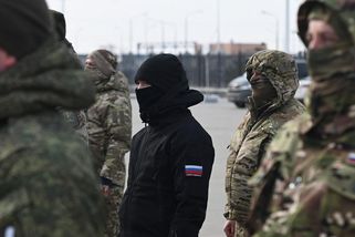 Čech sloužící v ruské armádě je odsouzený zločinec. Do vězení nenastoupil, teď prosí o pomoc - Novinky